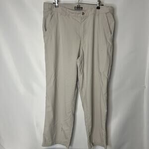 Men’s Columbia 34 XCO Light Tan Cargo Pleated Pants Inseam 26”